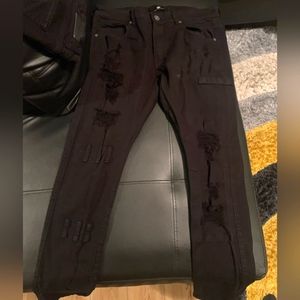 Men's black ripped Jeans